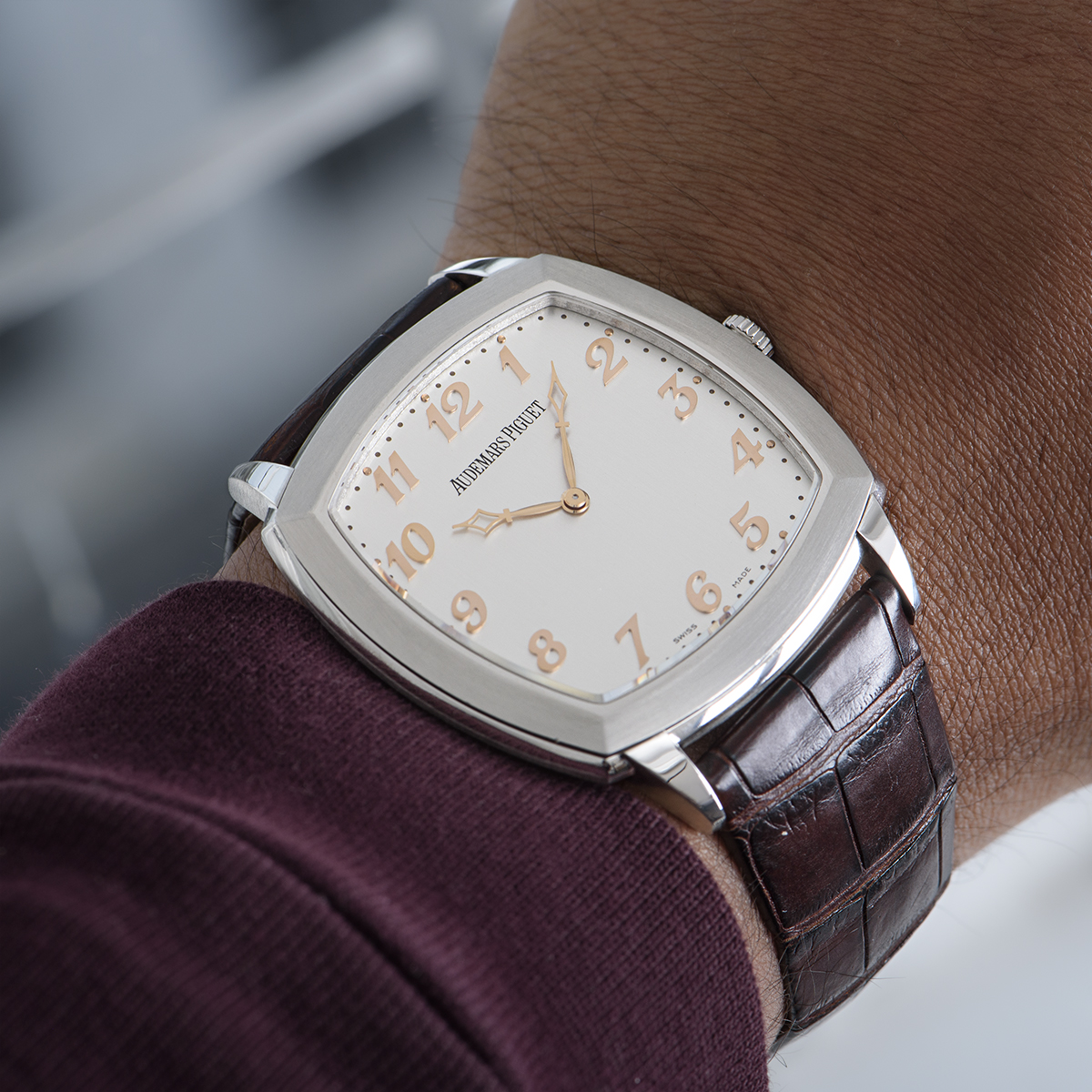 https://www.watchcentre.com/media/catalog/feature/PI9090-LS-2_1.jpg