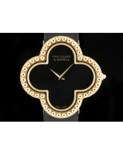 Van Cleef & Arpels Alhambra Mid-Size 18k Yellow Gold Onyx Dial 